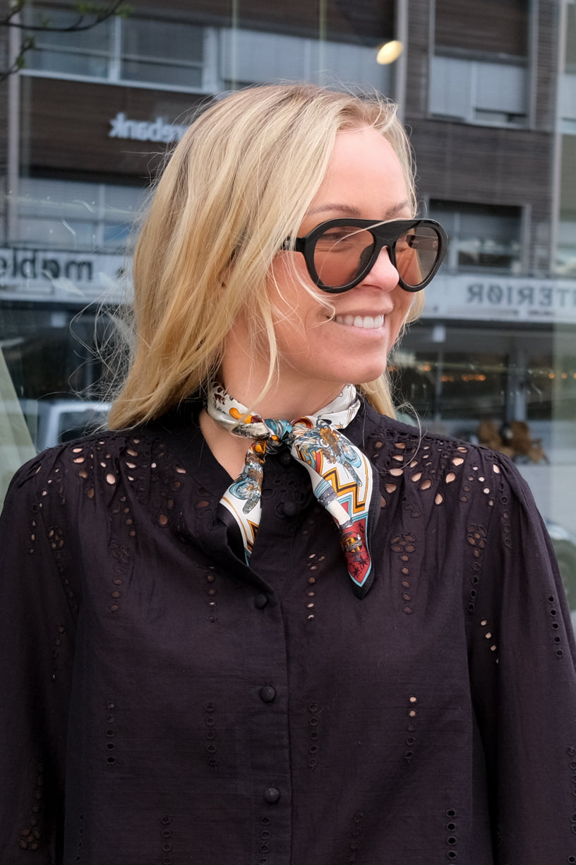 Camil Shirt Black