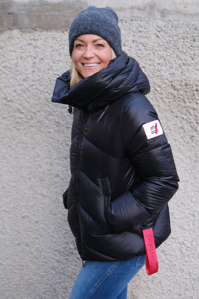 Helsinki Down Jacket Black