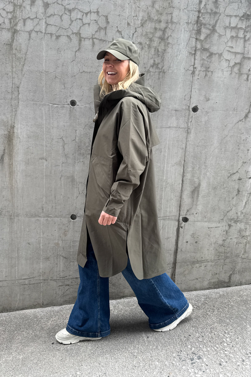 Vangen Coat Grape Leaf