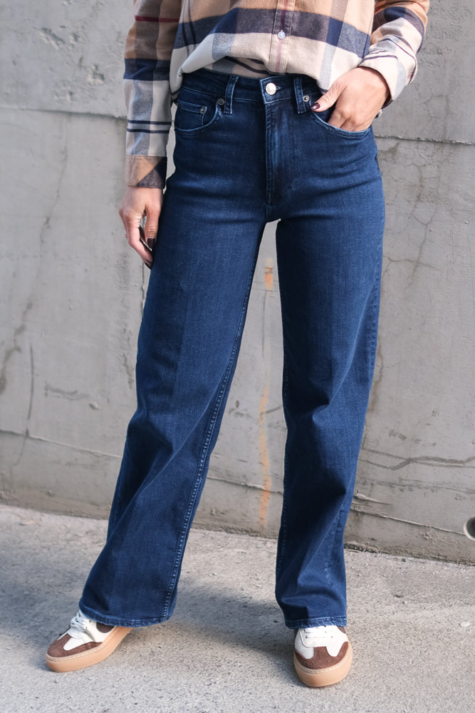 Getty Jeans After Midnight