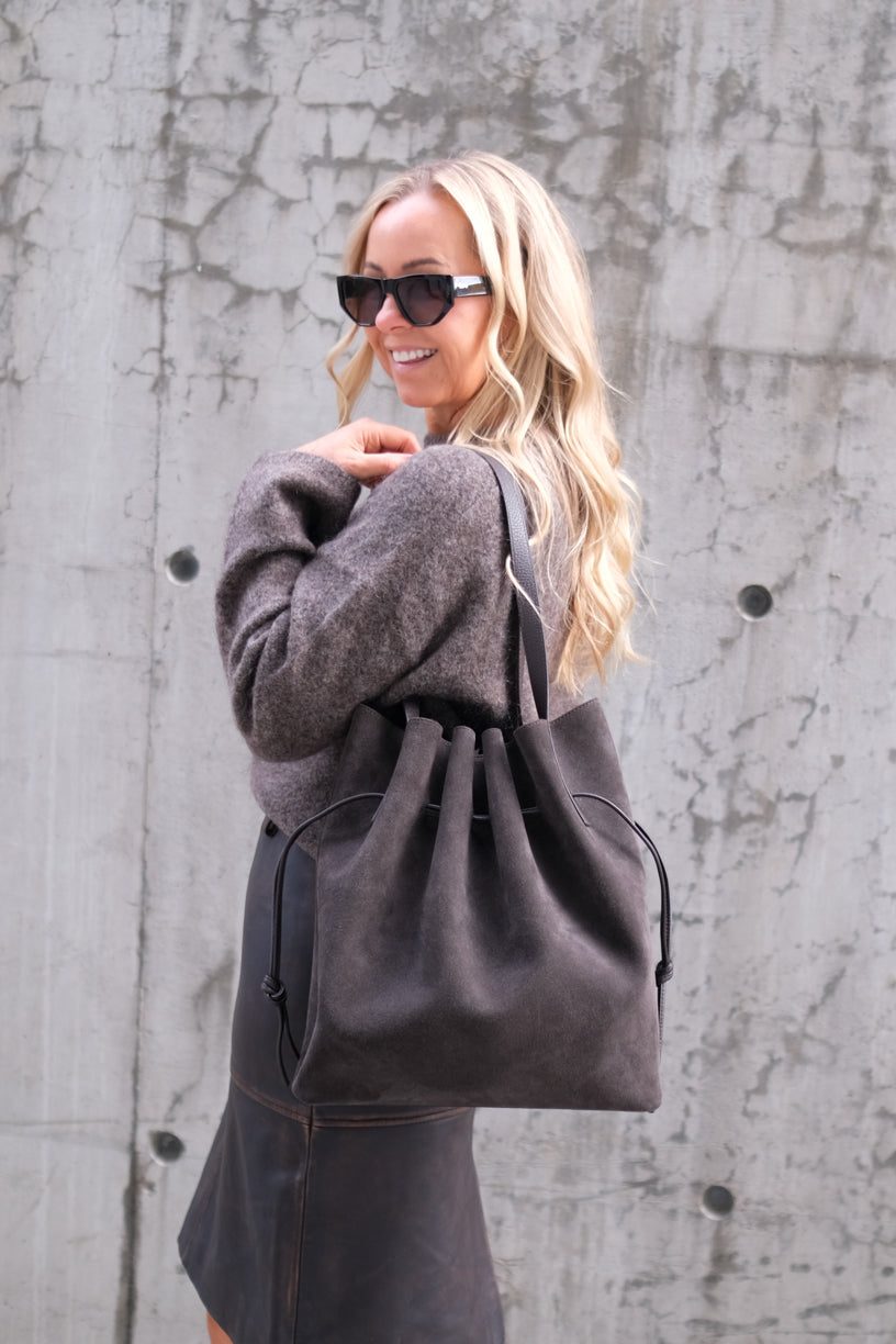 Scallop Tote Suede Ganache