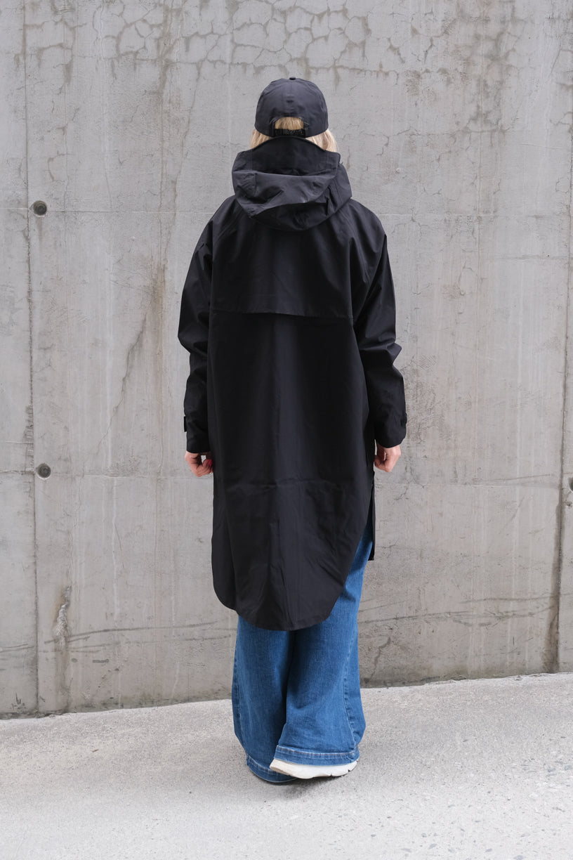 Vangen Coat Black