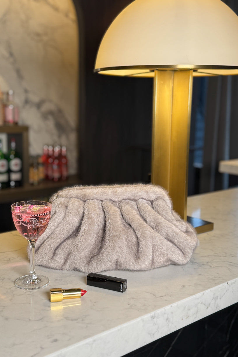 Carrie Fuskepels Veske Lys Grå