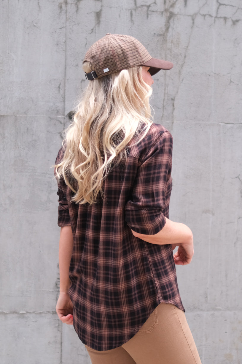 Hunter Shirt Almond & Black