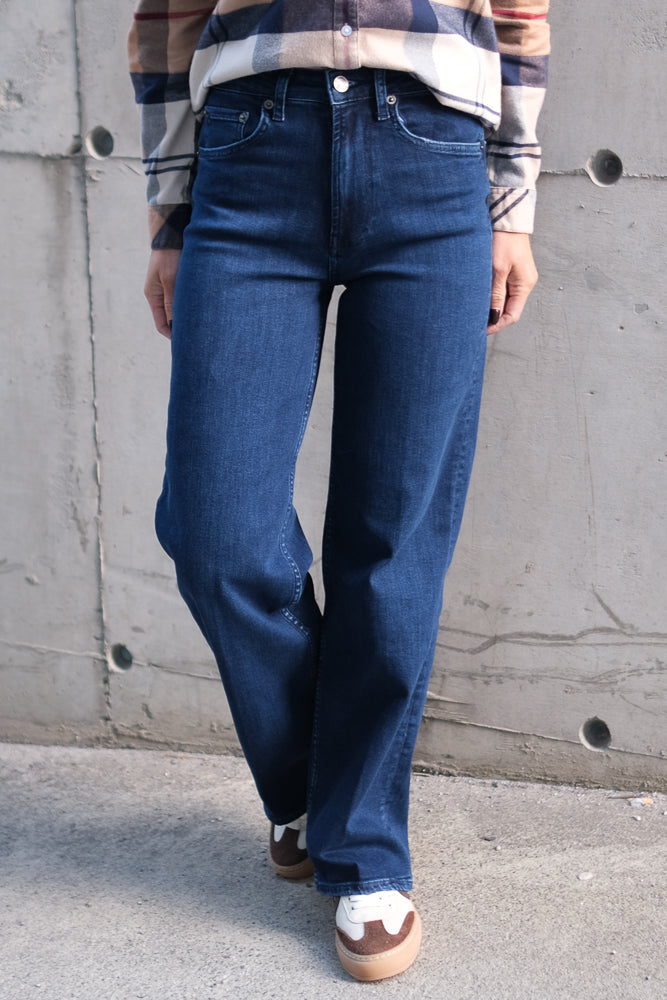 Getty Jeans After Midnight