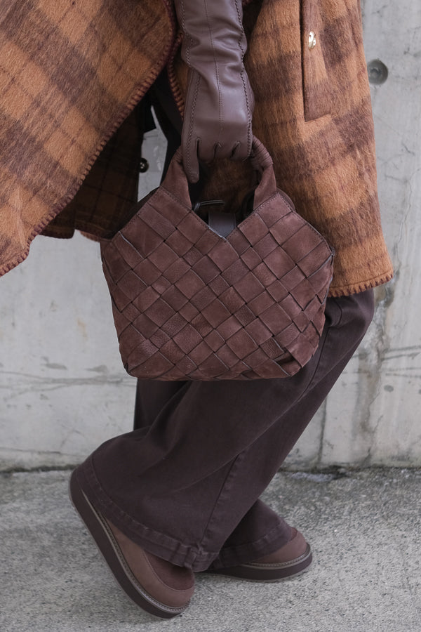 Misu Medium Umber Nubuck