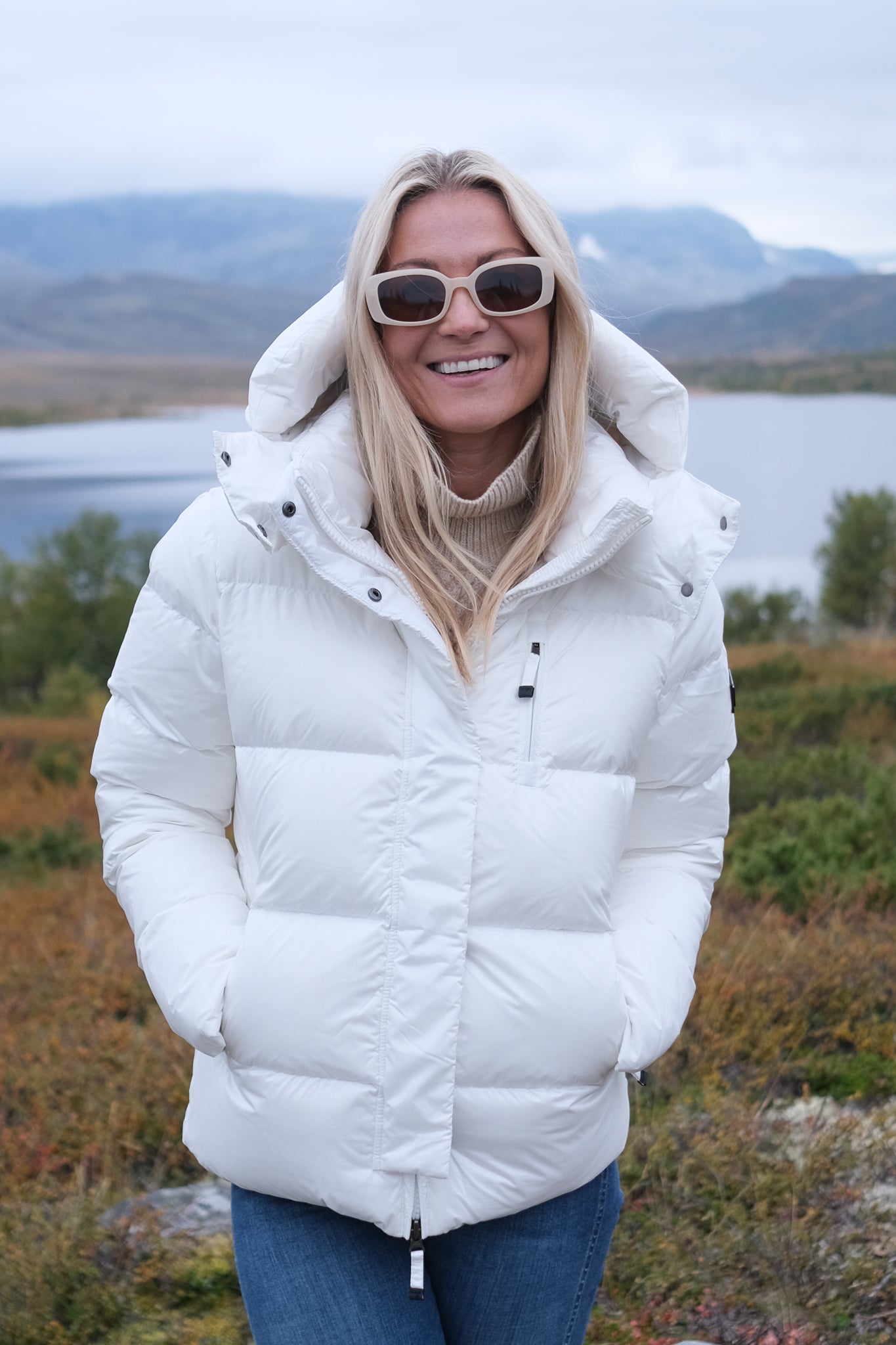Stella Down Jacket Cloud White