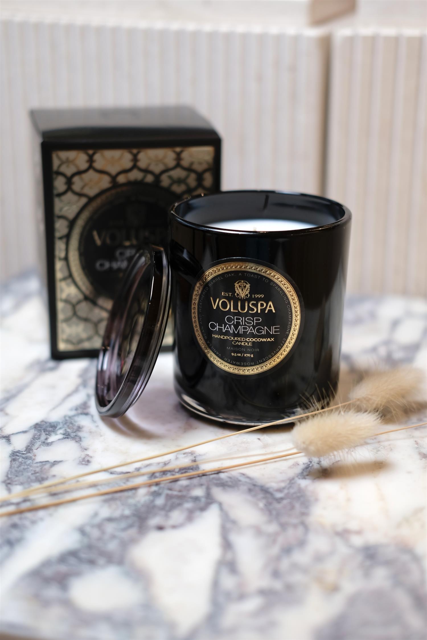 Classic Boxed Candle 60timer Crisp Champagne