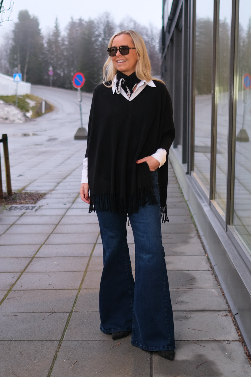 V-Neck Poncho Fringes Black