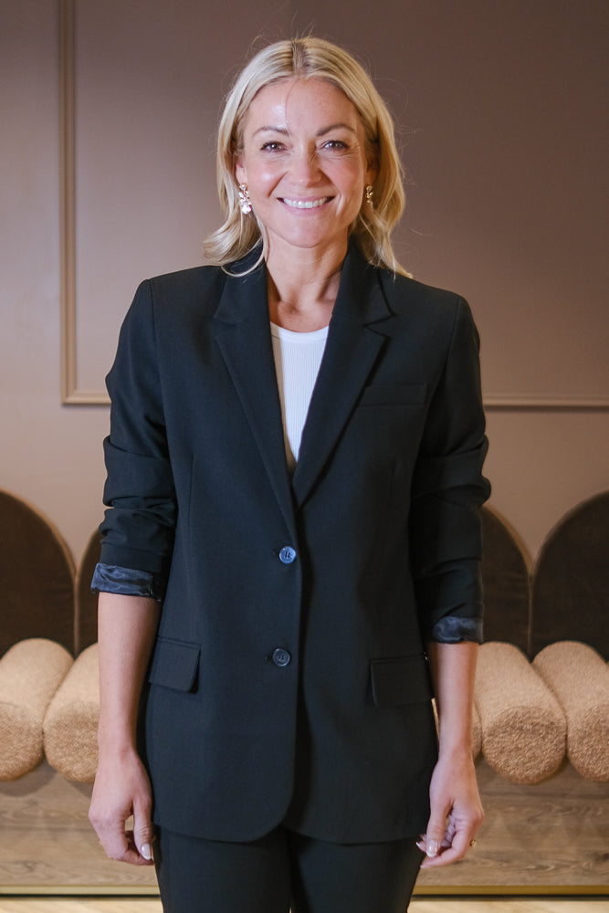 Hannah Blazer Black
