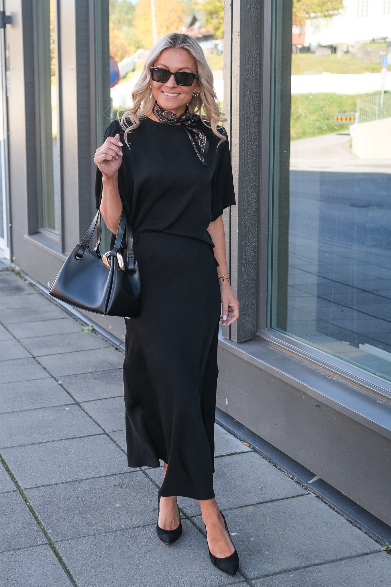 Leonie Satin Tee Black