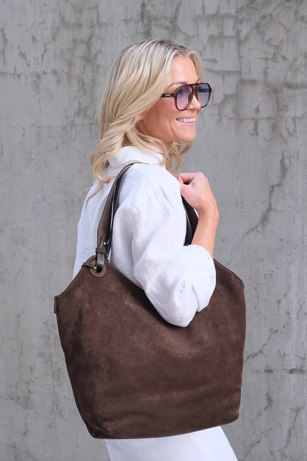 Soho Shoulder Bag Umber Suede