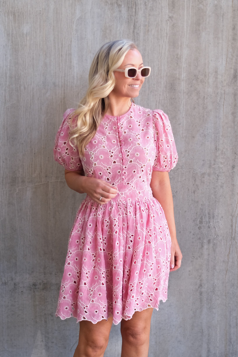 Broderie Anglaise Puffed Dress Rose Pink