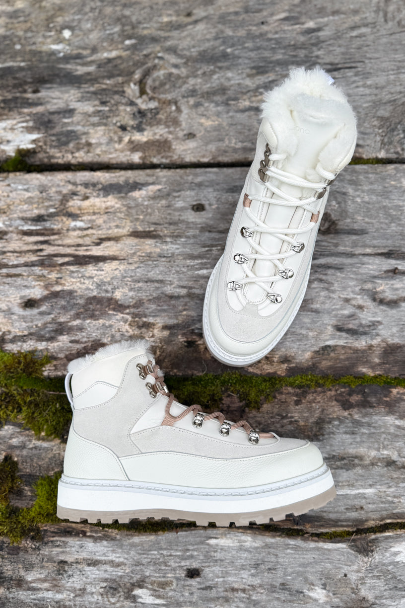 Tag Cap White