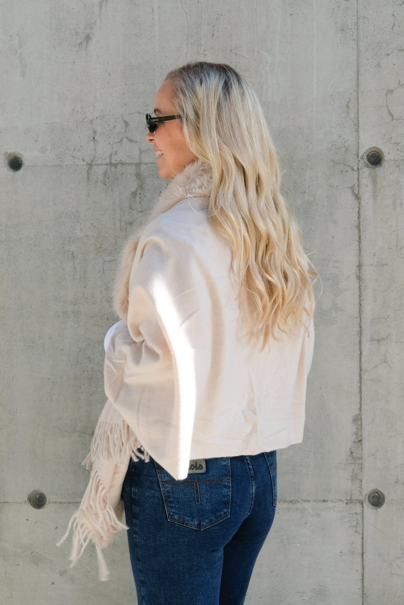 Ull Skjerf Med Fuskepels Lys Beige