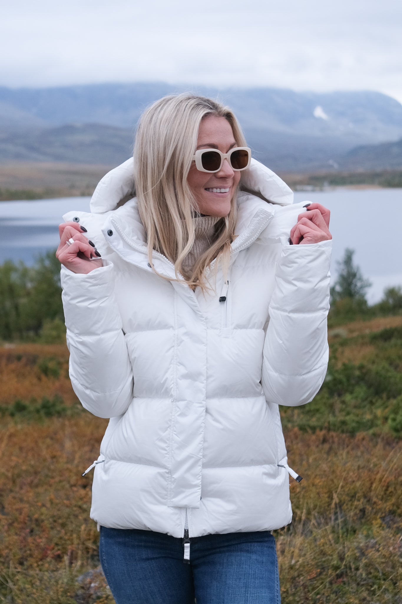 Stella Down Jacket Cloud White
