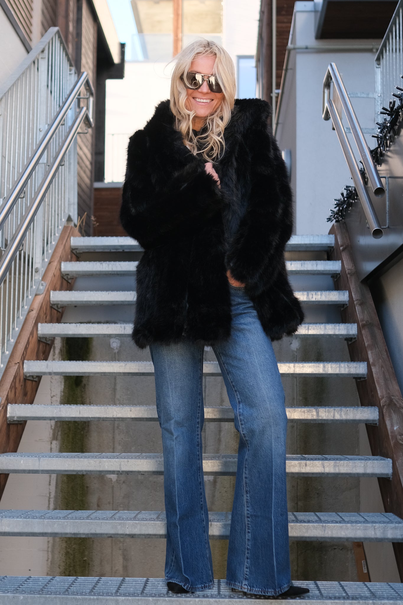 Noma X Samsara Fuskepelsjakke med Hette Sort