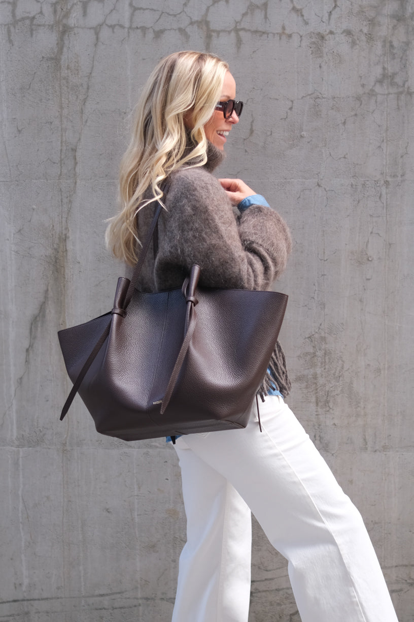XL Mochi Pebble Grain Leather Espresso