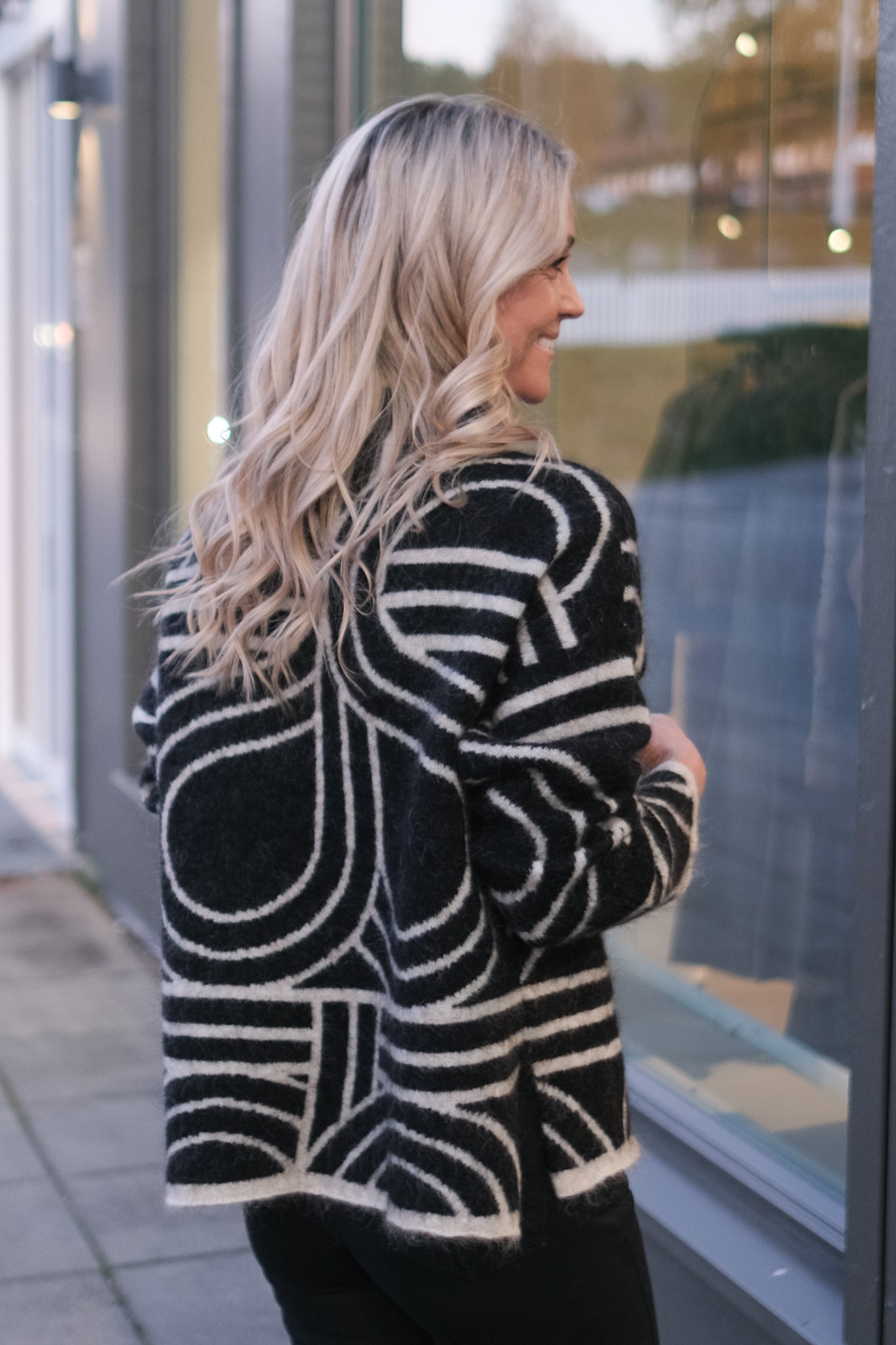 Signa Knit T-Neck Black