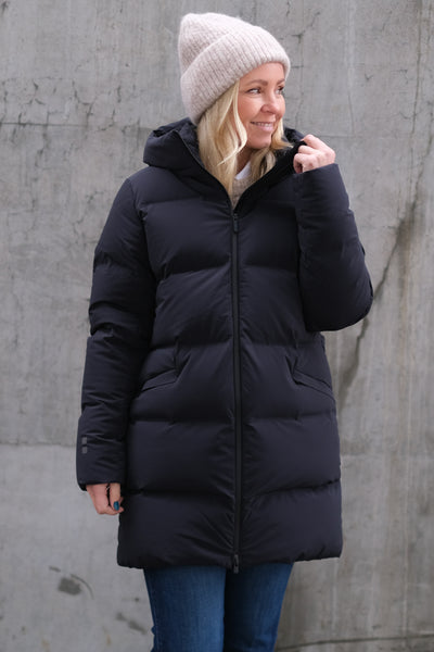 Thundra Down Parka Black