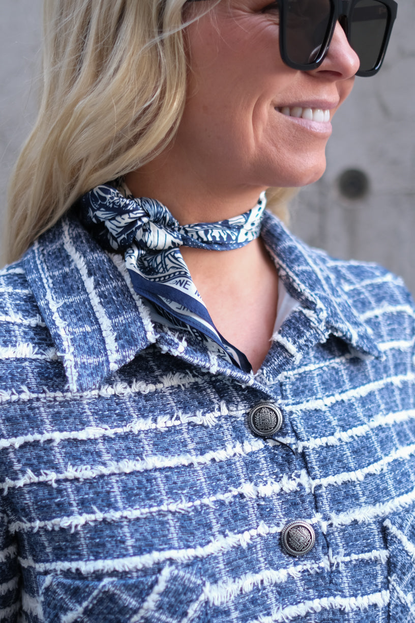 Italiensk Silke Skjerf Square Navy/Creme