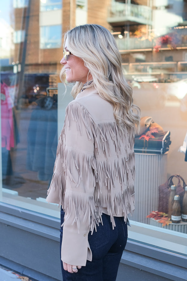 Dancing Cropped Shirt Chinchilla