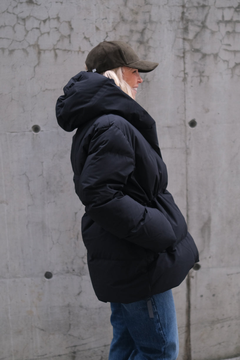 Brosundet Down Jacket Black