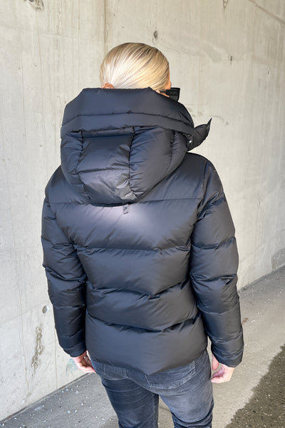 Stella Down Jacket Black