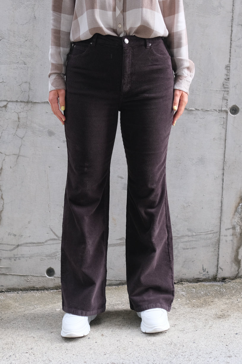 Odette Regular Dark Coffee Corduroy