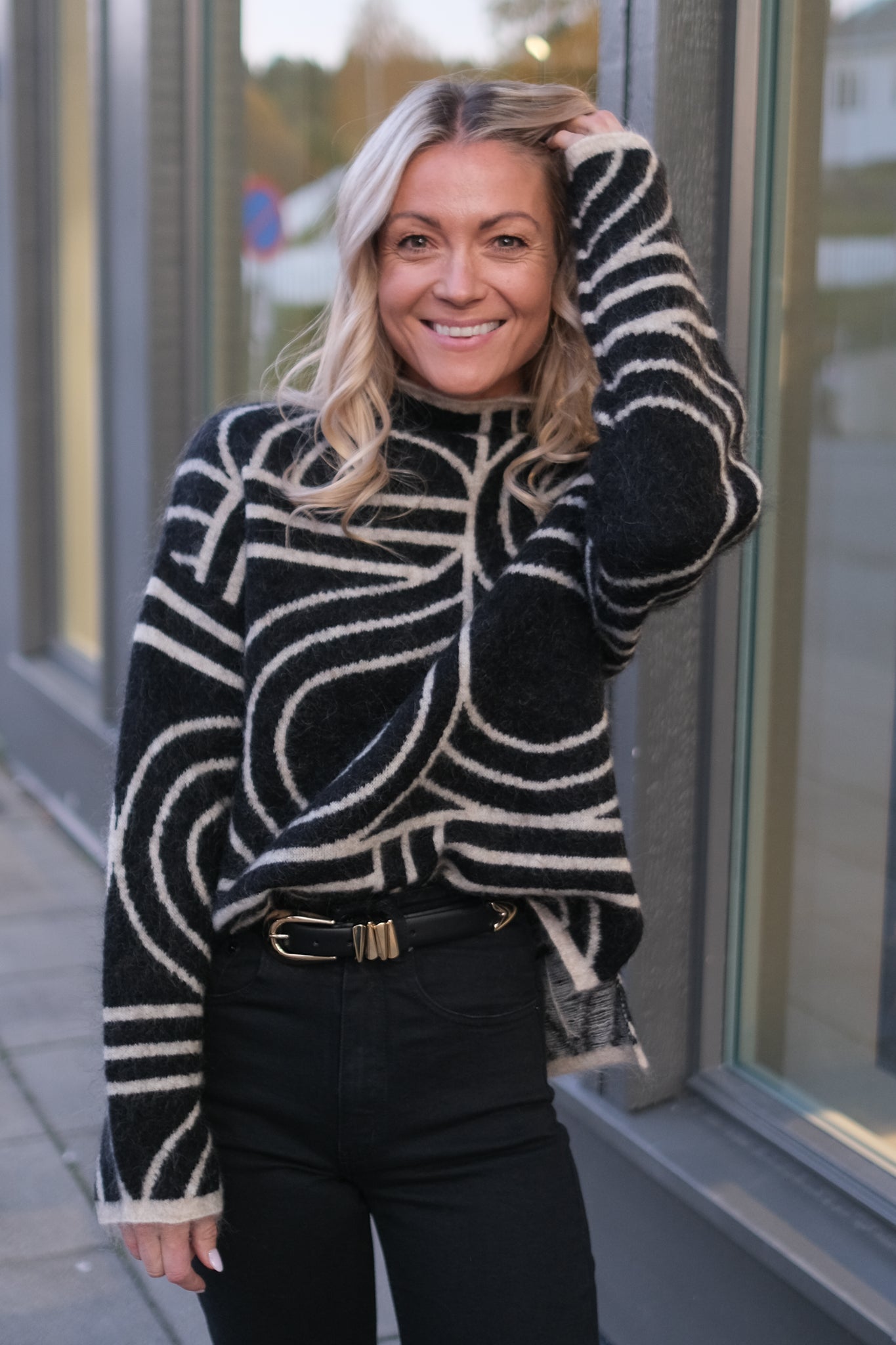 Signa Knit T-Neck Black