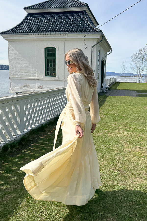 Dress Royale Soft Butter