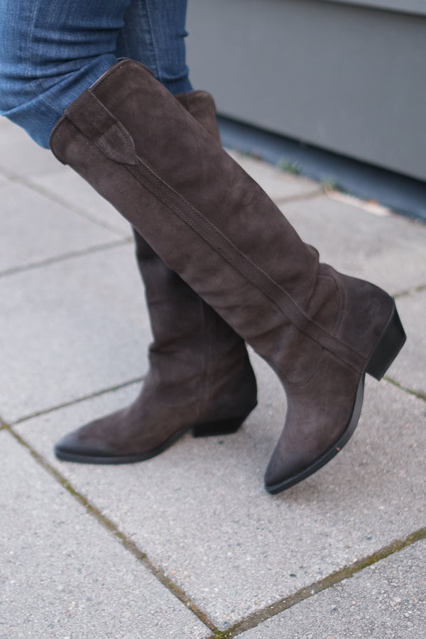 Chantal Brown Suede Boots