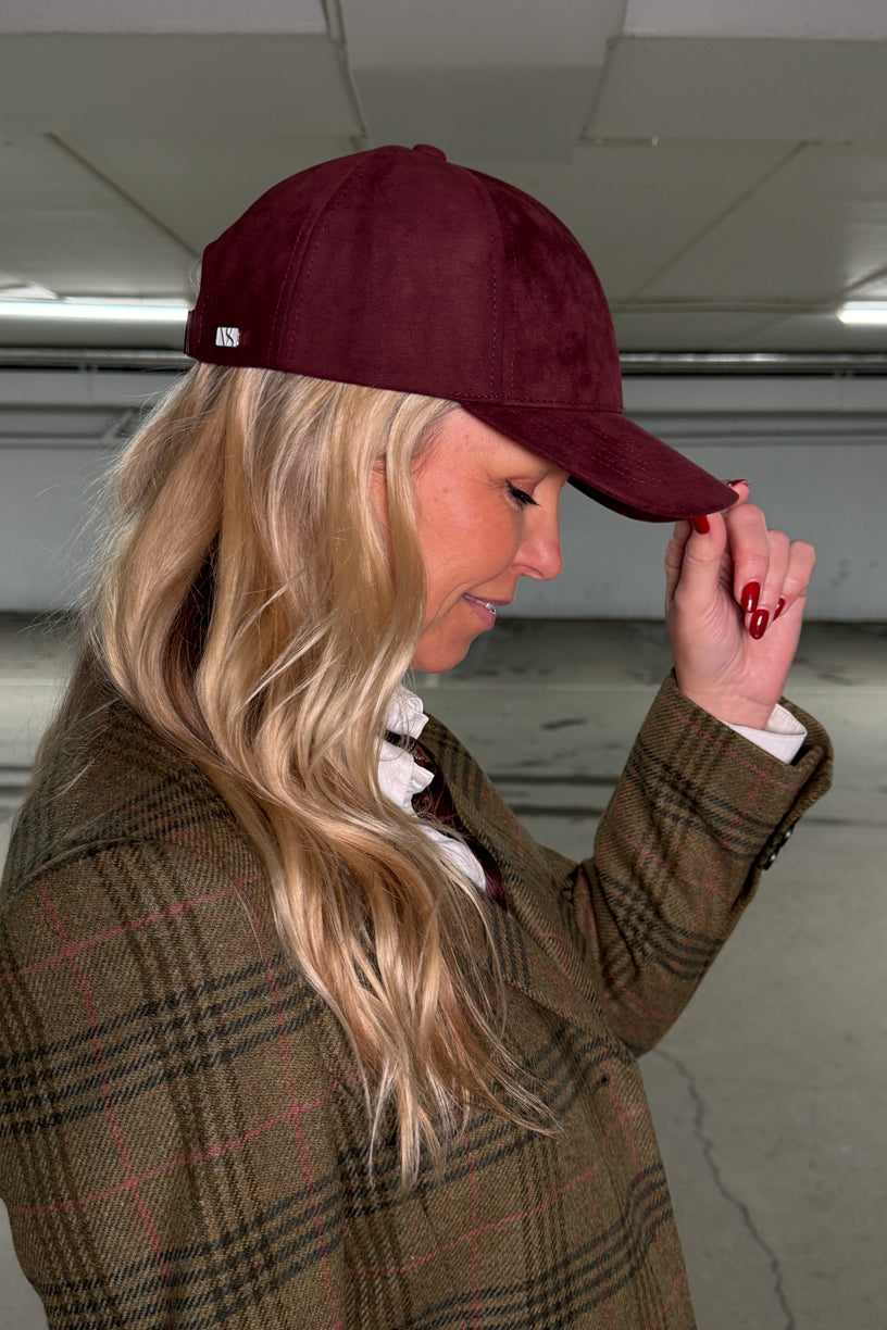 Alcantara Baccara Burgundy