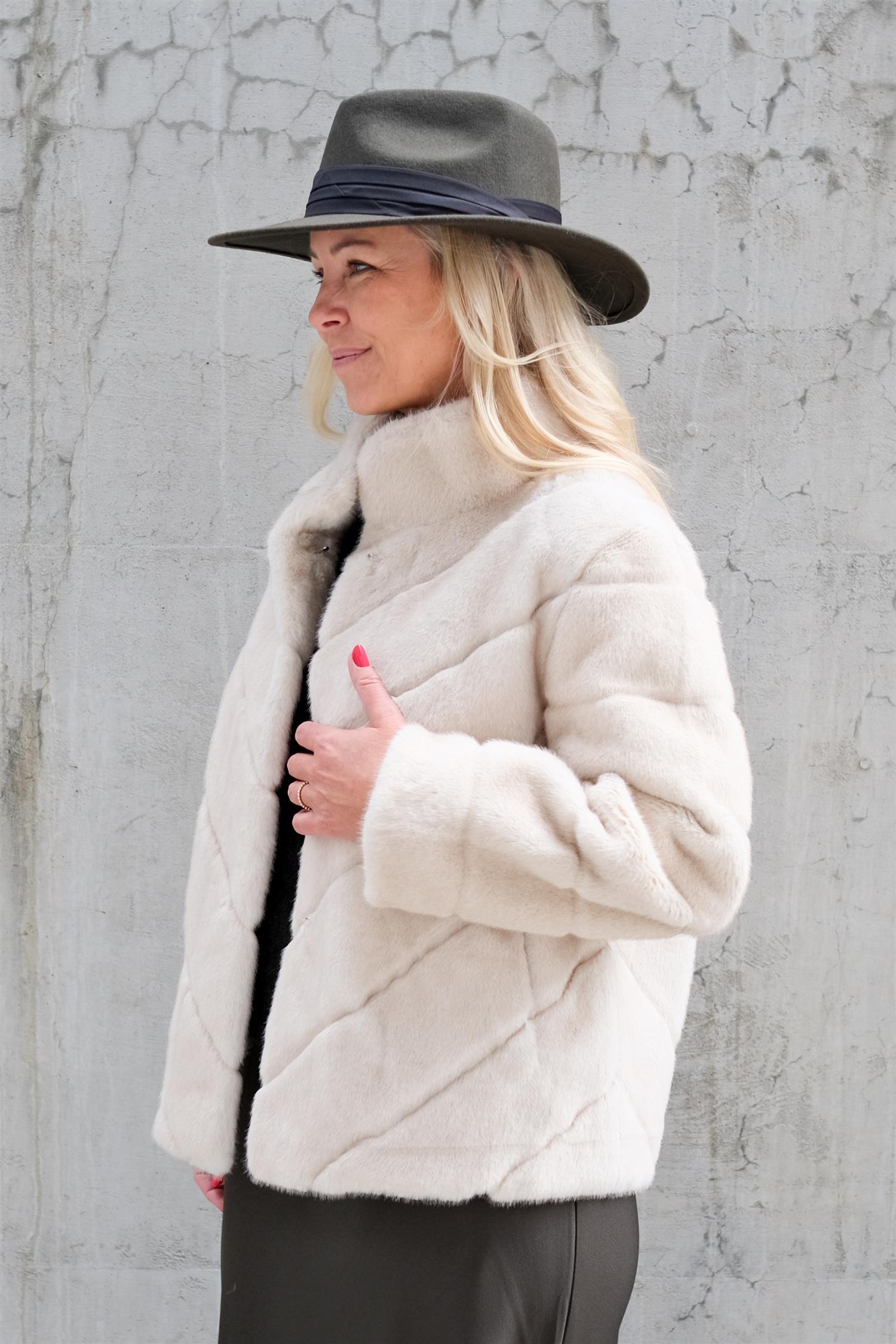 Sonja Jakke Lys Beige