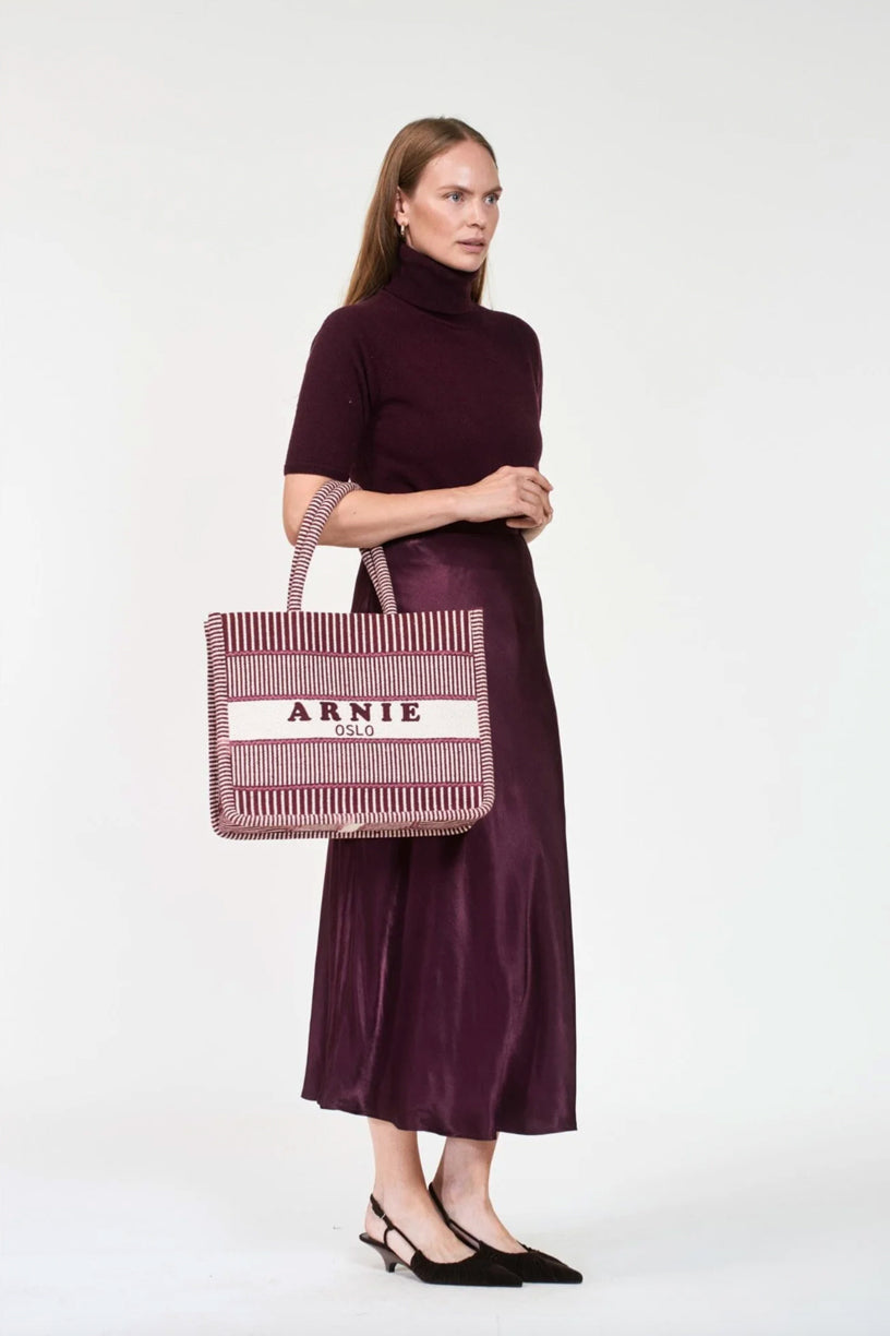 Porto Large Burgundy Stripe