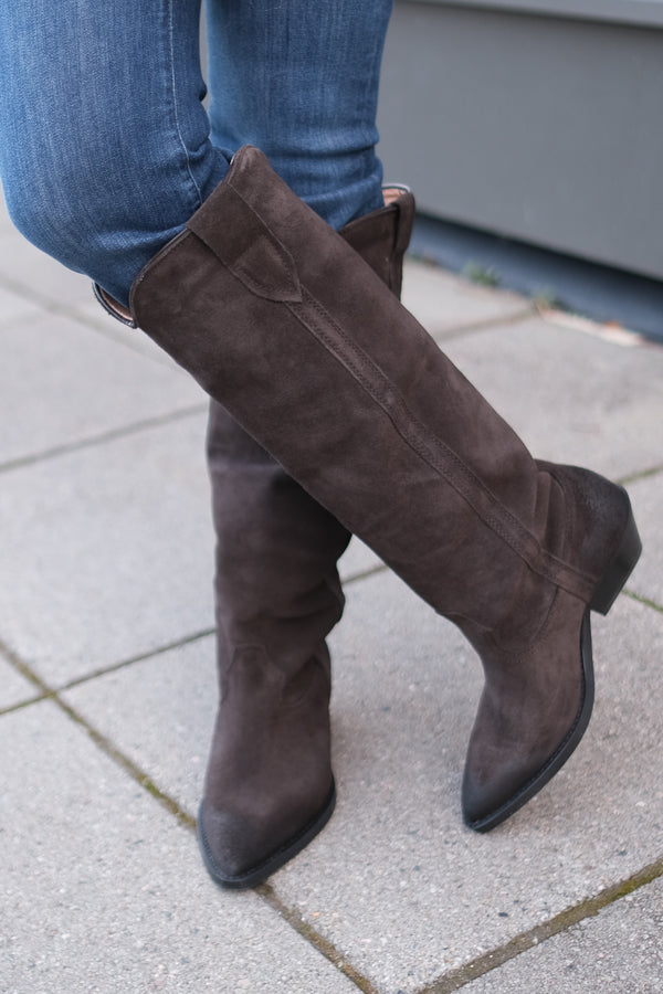 Chantal Brown Suede Boots