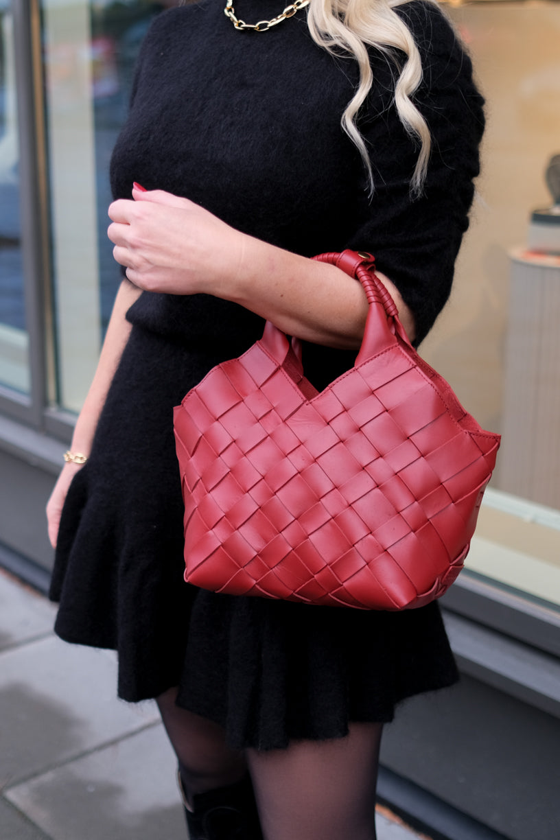 Misu Medium Falu Red