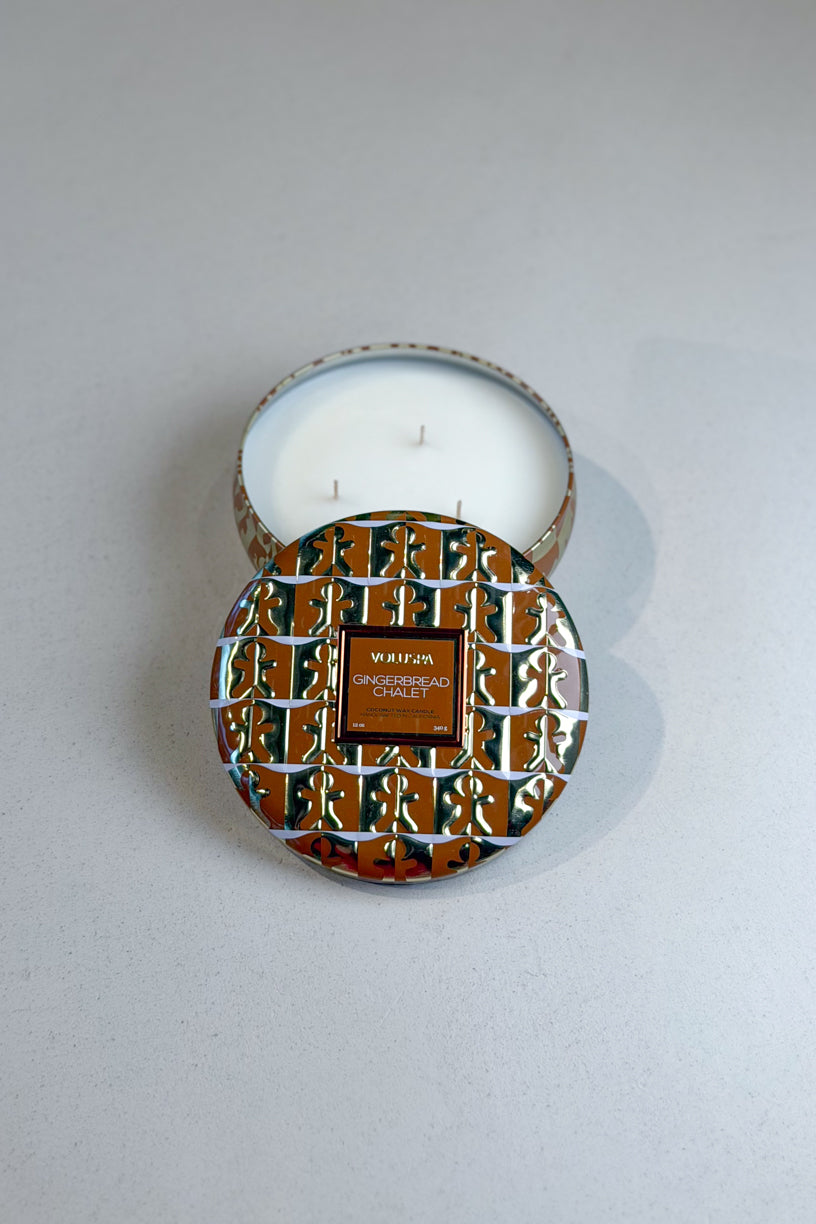3 Wick Tin Candle 40tim Gingerbread Chalet