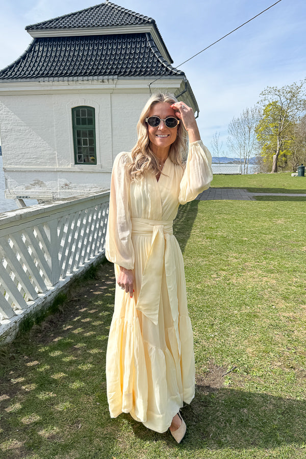 Dress Royale Soft Butter