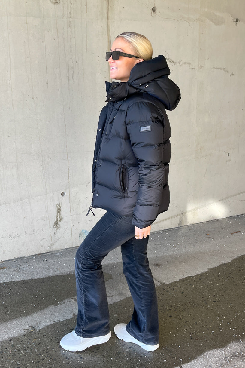 Stella Down Jacket Black