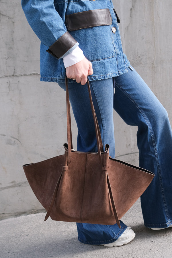 Large Mochi Chocolate Suede