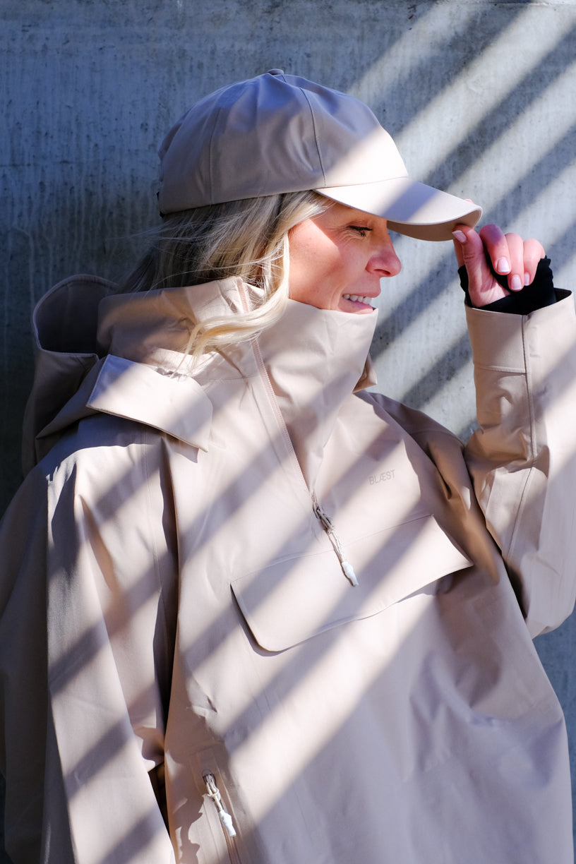 Voss Poncho Beige