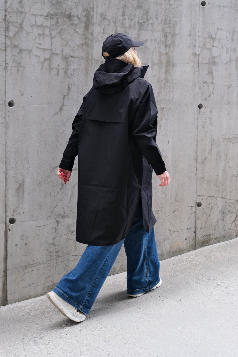 Vangen Coat Black