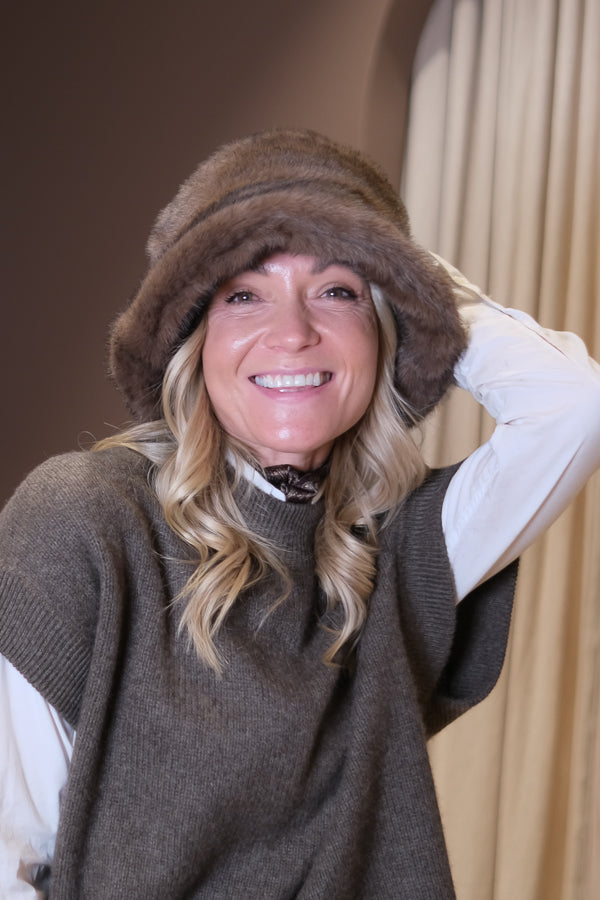 Aurora Fuskepels Hatt Brun