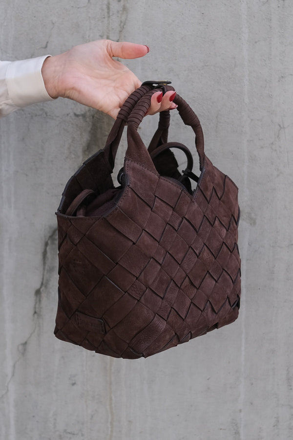 Misu Medium Umber Nubuck