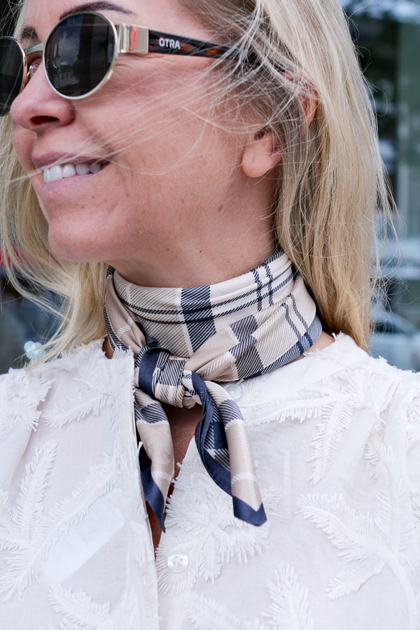 Kinsale Scarf Indigo Tartan