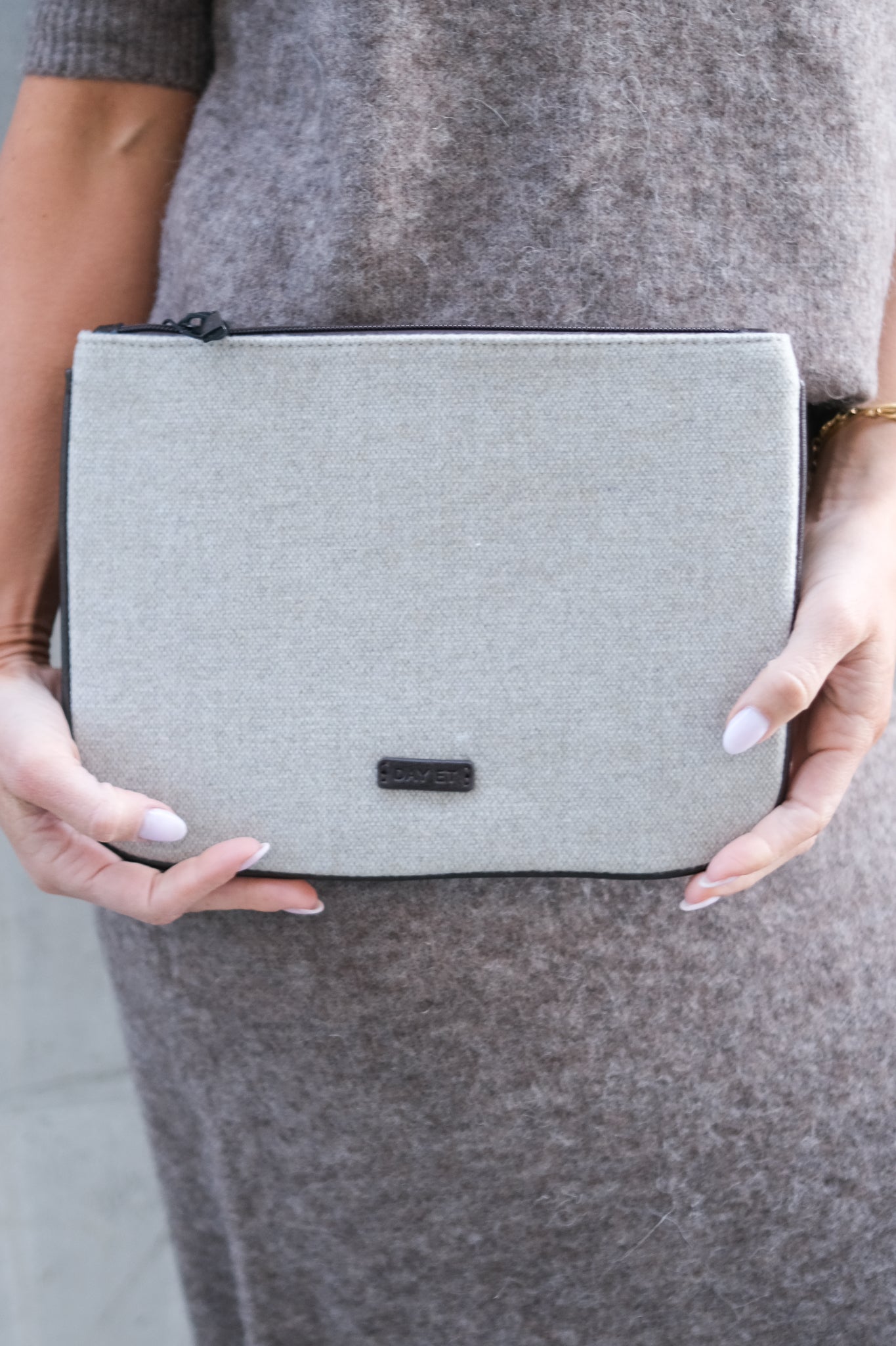 Melange Pouch Brindle