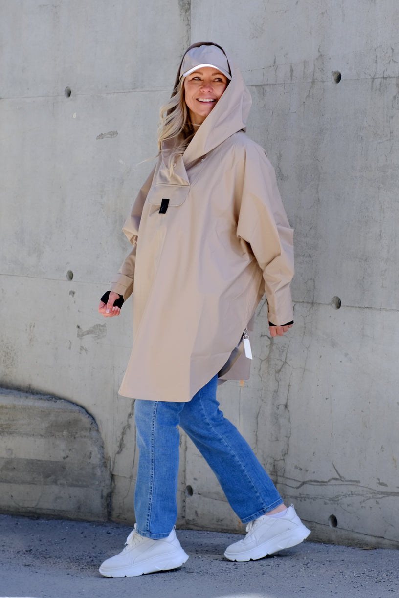 Bergen Poncho Beige