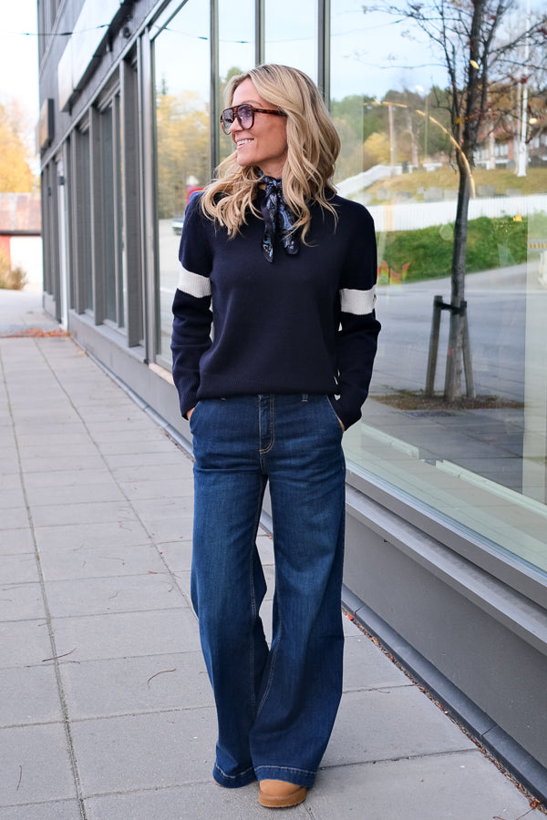Avel Crew Neck Jumper Navy