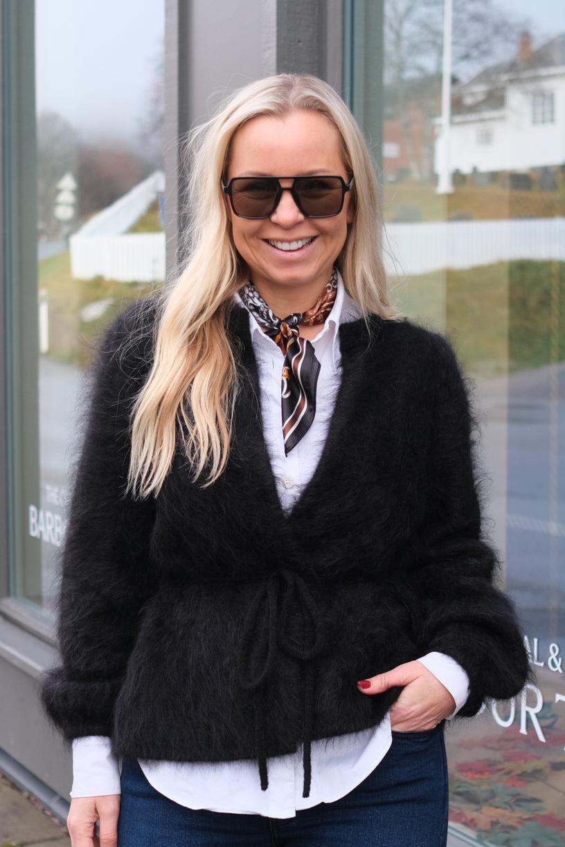 Fredrikke Chunky Cardigan Black